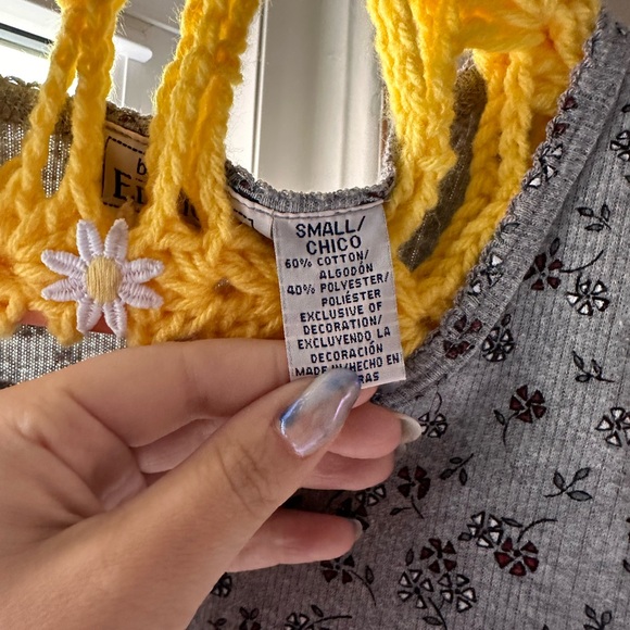 90s Basics Tank - Picture 3 of 3